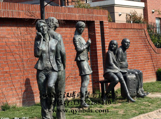 玻璃钢小品雕塑,现代人物情侣雕塑