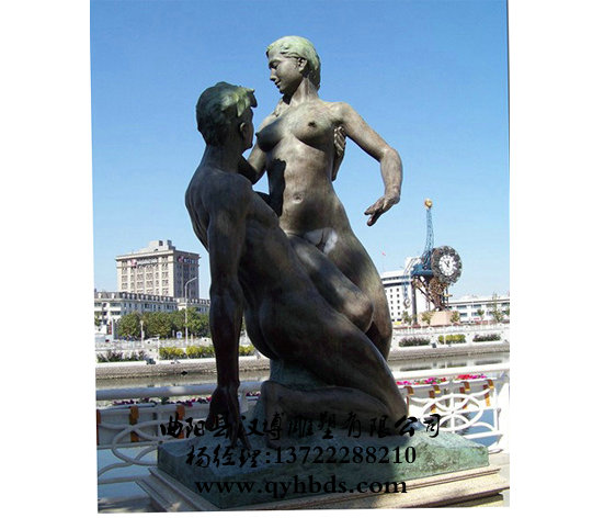 玻璃钢人物雕塑,仿铜男女青年雕塑摆件