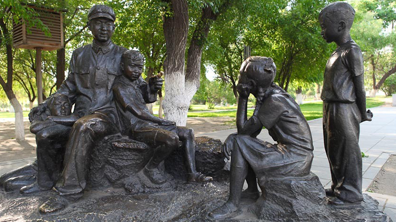 军人主题石雕,户外大型塑像,石雕制作加工