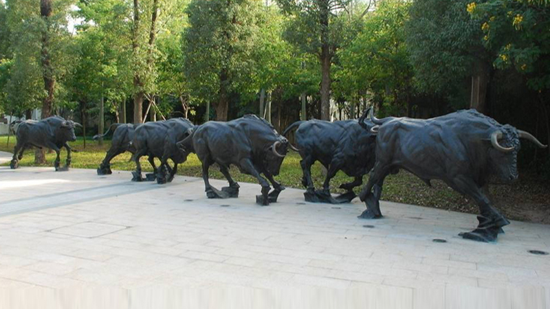 农耕牛雕塑,城市广场铜雕,户外雕像